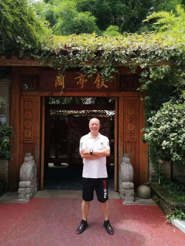 李国伟的第四张照片--泉州中老年相亲网