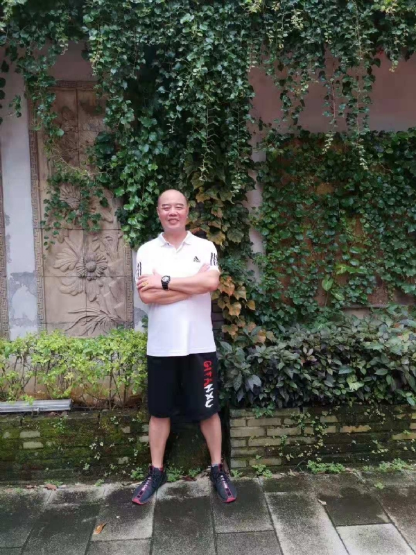 李国伟的第五张照片--泉州中老年相亲网